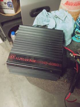 Hc-4020 Alphasonic 366245 4-channel Old School Amplifier. Hardwire. Extra Harness. Free