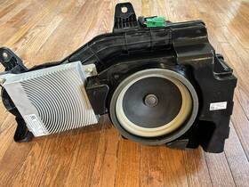 M2dt-19a067-aa Amp Ford Bronco B&o And Subwoofer