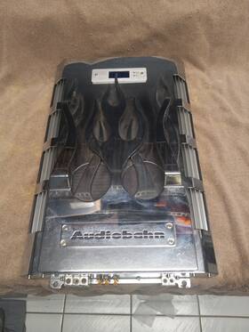 A1500hcj Audiobahn - Monoblock 2200w High Current Series Amplifier