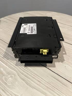 9966453305 Bose Amp For 996 Porsche 911 - Lightly Used Great Condition