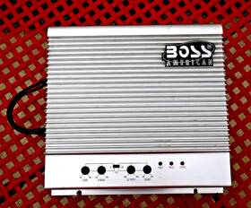 Boss 70301547 American Ba-560 Car Audio 2-channel Power Amplifier 420 Watts