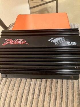 Ma-235x Bostwick Old-school Mobile/automotive Amplifier With Wiring Harness