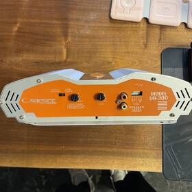 Va-300 Cadence Q3001d Amplifier
