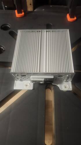 18b849 Ford Ar3z F Shaker 500 Subwoofer Amplifier 500w