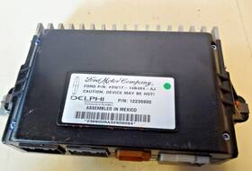 3w1t-14b484-aj Lincoln 3w1t-18t806-ag 2003-2004-05-06-07-2008-2009-2010-2011 Town Car Amplifier