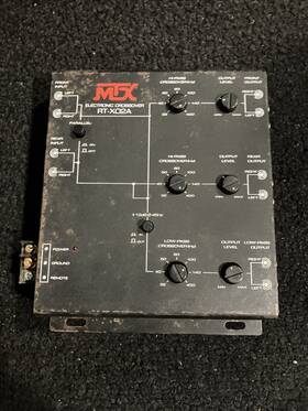 Rt-x02a Mtx Old School Electronic Crossover 2 Ch Rca In / 3 Out