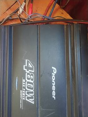 1256269589 Pioneer 480 Watt Mosfet 4 Channel Amplifier. Its In Perfect Working