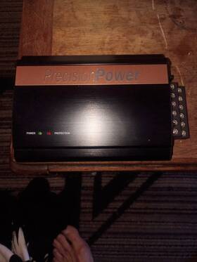 I320.4 Precision Power Amplifier