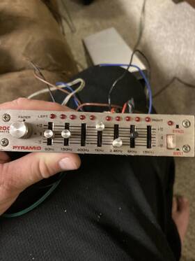 Se403 Pyramid Phase Iii Vl-led Integrated 200 Watt Amplififier Equalizer Booster