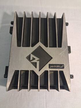 250aii Rockford Fosgate Punch 2 Channel Parts Only Non Working