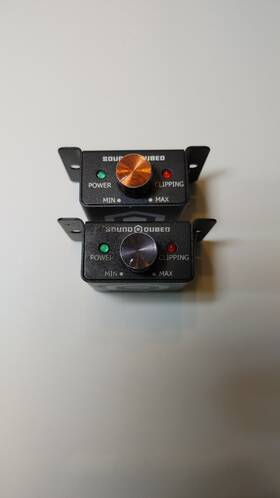Sound Qubed 712687072367 Bass Remote Excellent Condition Power And Clipping Lights
