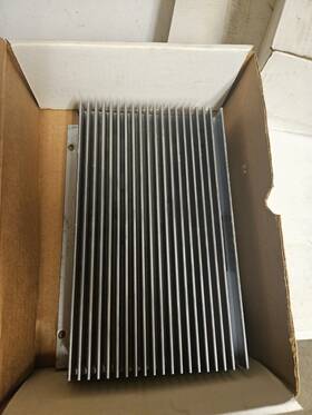Nhcutf7jgfd Soundstream D200 And Phoenix Gold M25 Amplifiers