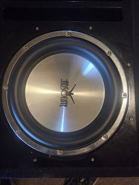 Sia-8000d Sundown Audio Amp And Impactful Pro Box With Subwoofers Fully Loaded
