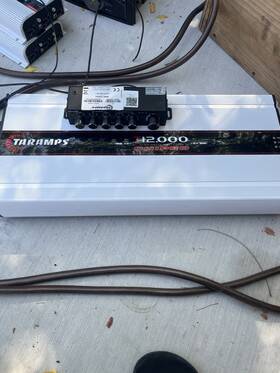 001900 Taramps Chipeo 12 000w 1 Ohm With Bass Knob/eq