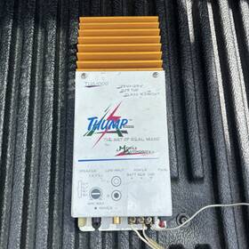 Tha-1000 Thump 71010266 Subwoofer Amplifier Car Audio Vintage
