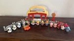 Fisherprice-little People 2003 Animal Sounds Stable #B8797 Works. Fixed Price $35.00.
