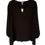 Chico's Top Nwt Size (2X) Black Wide Crossover V-neck 3/4 Sleeve Textured. Fixed Price $32.16.