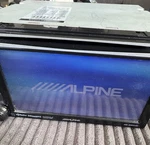 Alpine INE-S920HD Navigation Touchscreen Bluetooth Apple Android Play Radio. Fixed Price $330.00.